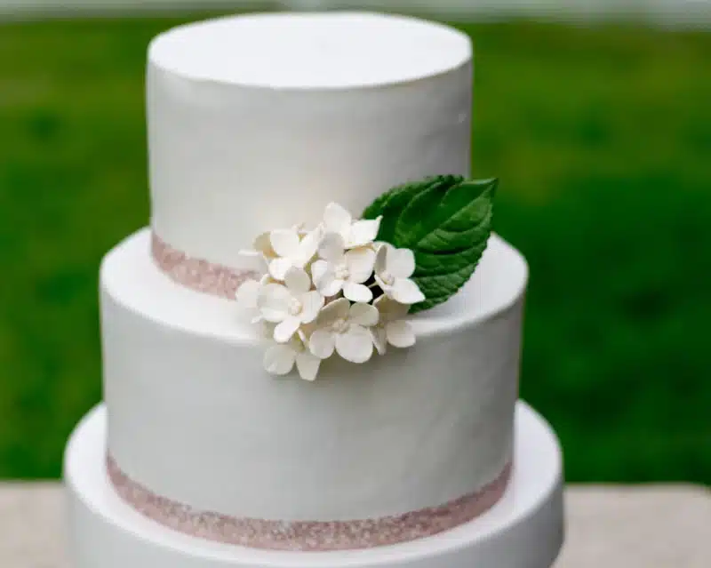 Ivory Hydrangea Sugar Flowers by Kelsie Cakes